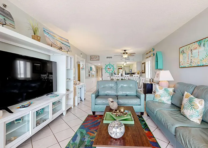 Holiday home Recently Renovated 5th-floor Oceanfront With Pool Ocean View & Wifi *
